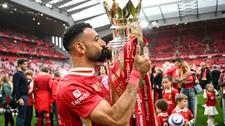 Premier League and EFL to hold talks over ending Saturday 3pm blackout